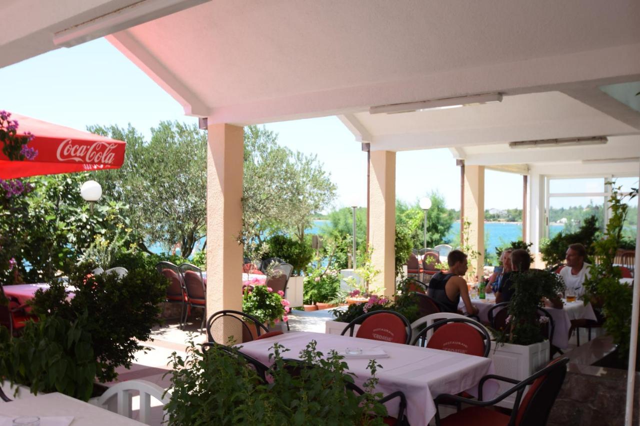 スタリグラード Pansion Croatia Bed & Breakfast エクステリア 写真